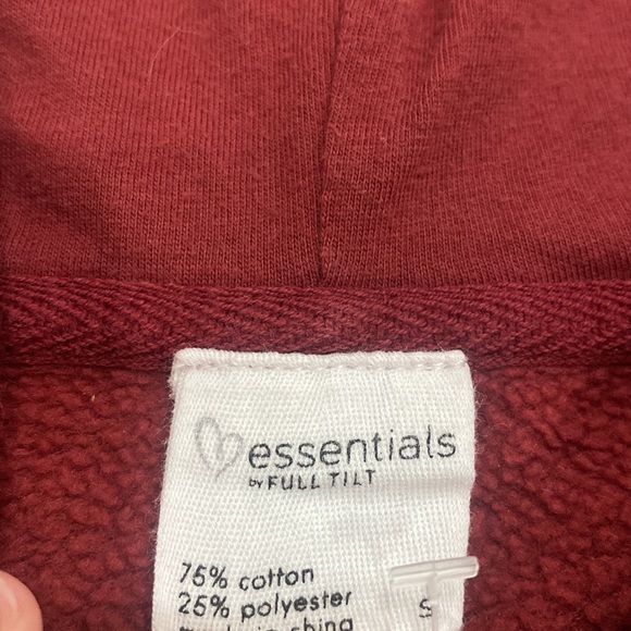 Tillys Maroon Cropped Zip-Up! - Picture 2 of 4